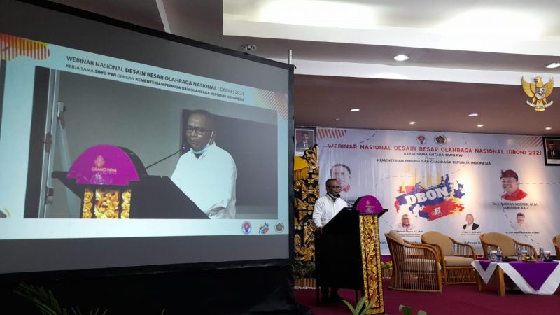 Ketua Umum PWI Atal S Depari membuka Webinar Nasional Hybird Desain Besar Olahraga Nasional (DBON) 2021 di Grand Ina Hotel Sanur, Bali, (31/11)