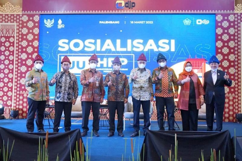 Sosialisasi Undang-Undang Nomor 7 Tahun 2021 tentang Harmonisasi Peraturan Perpajakan di Provinsi Sumsel, bertempat di Hotel Santika Premiere Bandara kegiatan ini dihadiri langsung oleh Wakil Gubernur Provinsi Sumsel H. Mawardi Yahya, (18/3)
