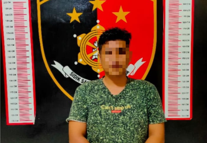 Terduga tersangka penggelapan uang perusahaan, (doc-Reskrim) 