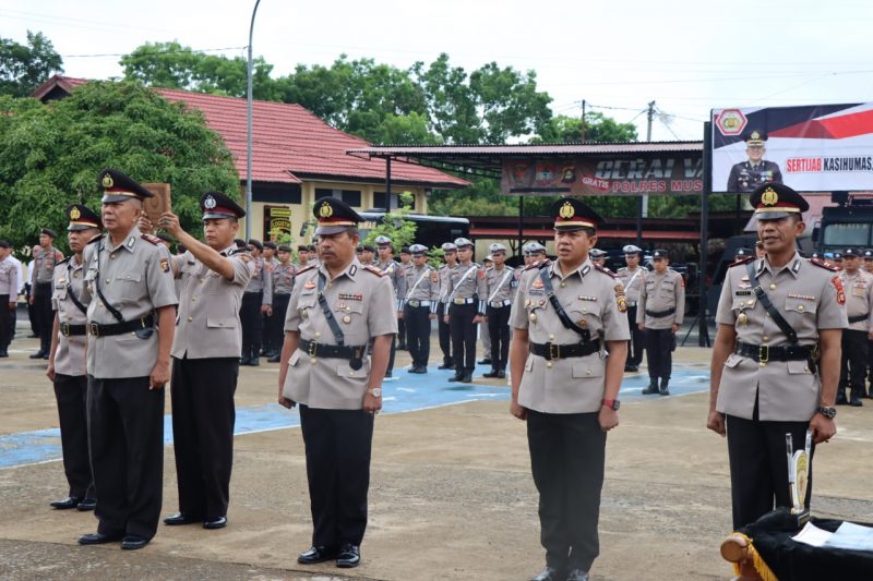 Sertijab tiga Kapolsek di wilayah Polres Musi Rawas, (30/5) 