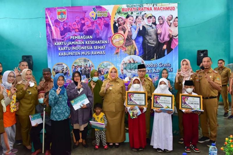 Bupati Musi Rawas Hj Ratna Machmud