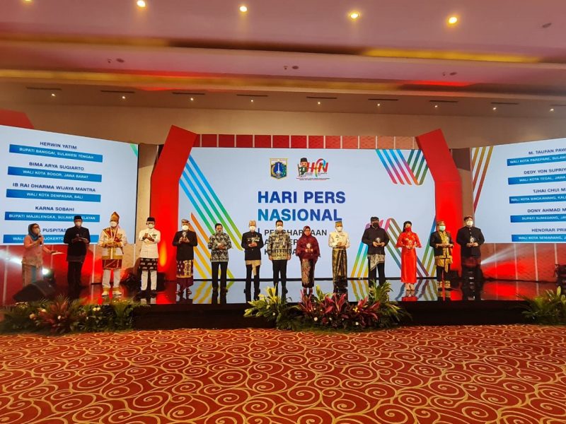 Bupati / Wali Kota penerima Penghargaan AK-PWI Pusat pada HPN 2021 di Jakarta