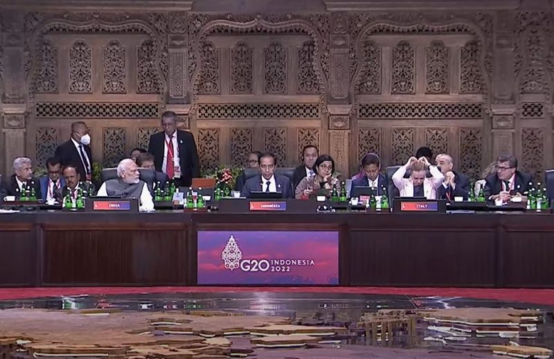 Presiden Jokowi pimpin rapat KTT G20