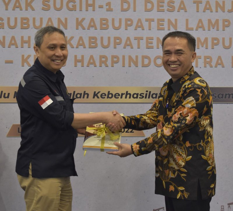 BPN Lamteng serahkan hasil pengadaan Tanah kepada SKK Migas-KKKS Harpindo guna kepentingan umum dalam memenuhi kebutuhan energi nasional di Sugih-1