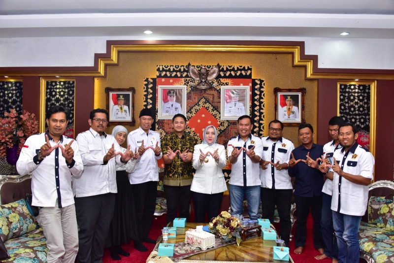 Pengurus PWI Musi Rawas beraudiensi dengan Bupati Musi Rawas yang dikemas dengan Diskusi Santai, (25/1)