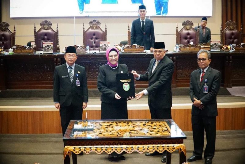 Rapat paripurna DPRD Sumsel, (3/3) 