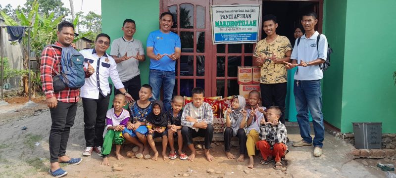PWI Musi Rawas berbagi kebahagiaan bersama anak Panti Asuhan Mardhotilah Muara Beliti