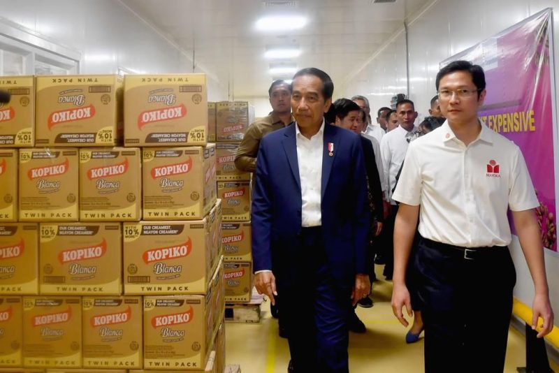 Presiden Jokowi Tinjau Perusahaan produsen produk Kopi di Filipina
