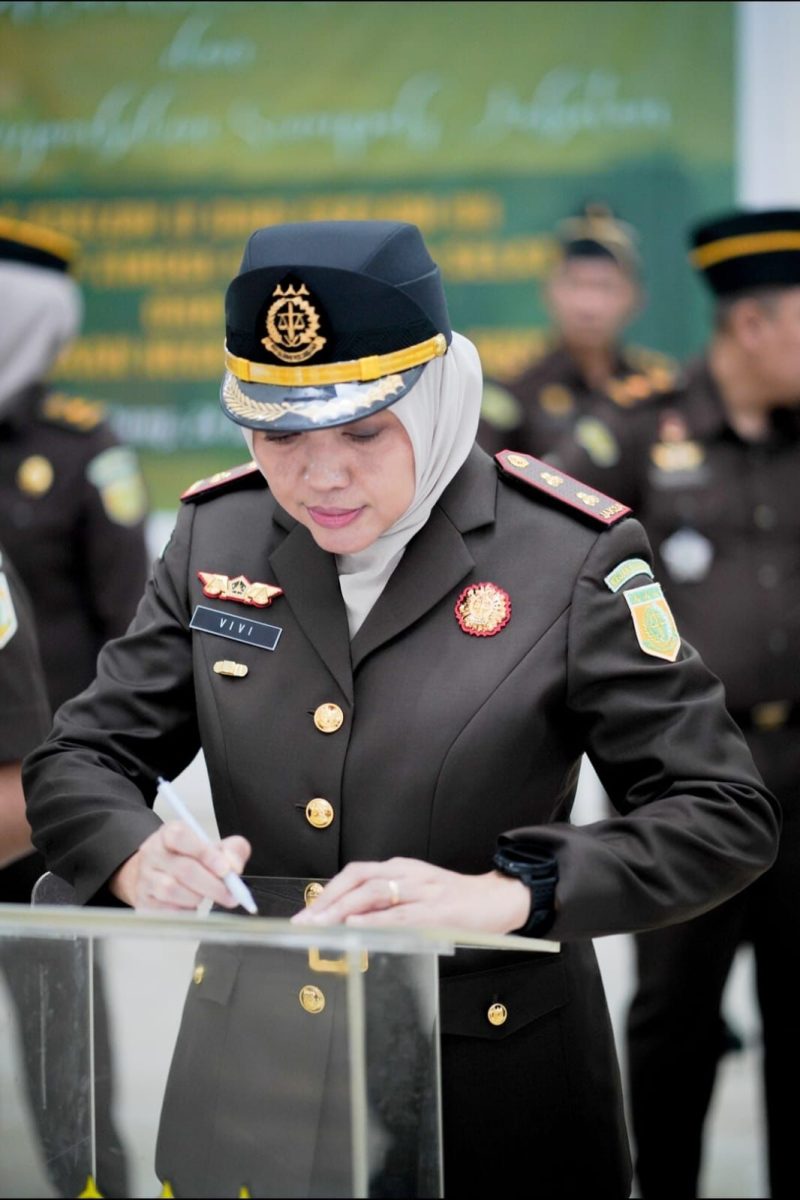 Kepala Kejaksaan Negeri (Kajari) Musi Rawas Vivi Eka Fatma SH M.Kn