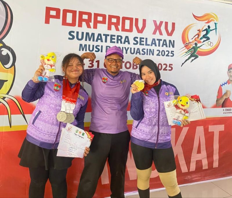 Dua lifter angkat besi Musi Rawas borong enam emas di Porprov XV Muba