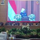 Bupati Musi Rawas Hj Ratna Machmud saat di Rapat Paripurna DPRD Musi Rawas 