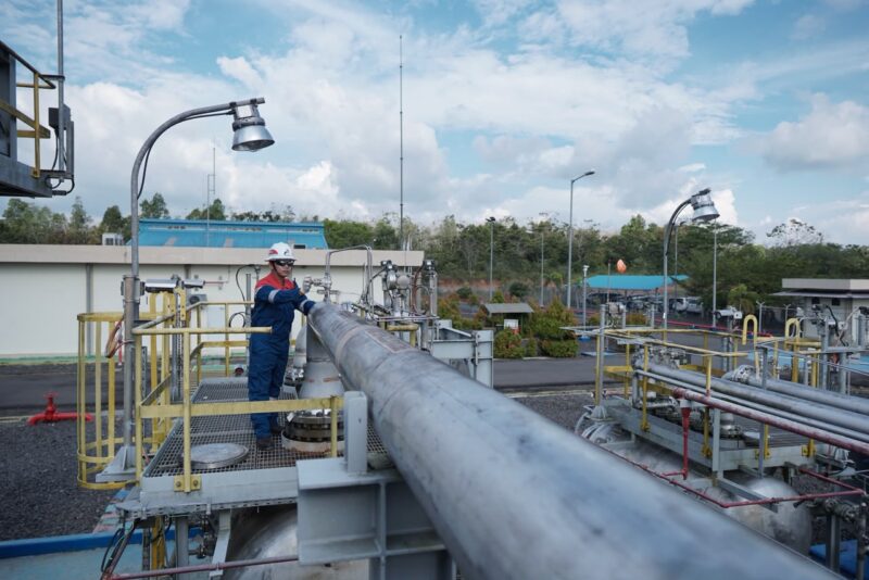 PEP Zona 4 berhasil mendapatkan suntikan energi baru setelah pengembangan sumur LBK-030 (LKT-24) di Kecamatan Lembak, Kabupaten Muara Enim, Sumatera Selatan sukses dengan potensi produksi minyak hingga 3.073BOPD dan gas 1,64 MMSCFD.