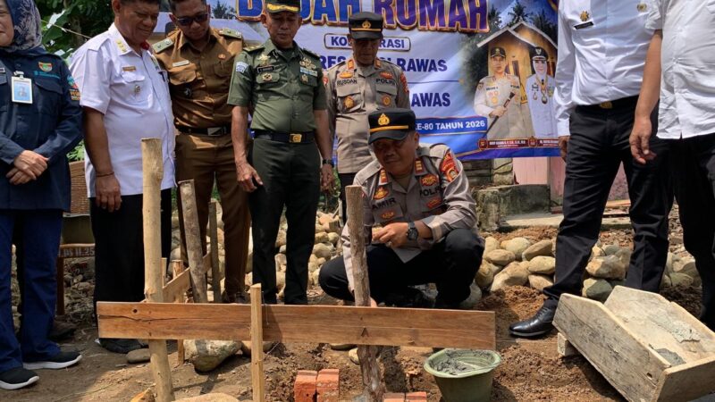 Polres Musi Rawas laksanakan bedah rumah di Desa Srimulyo, Kecamatan STL Ulu Terawas dan Desa M. Sitiharjo, Kecamatan Tugumulyo, Kabupaten Musi Rawas