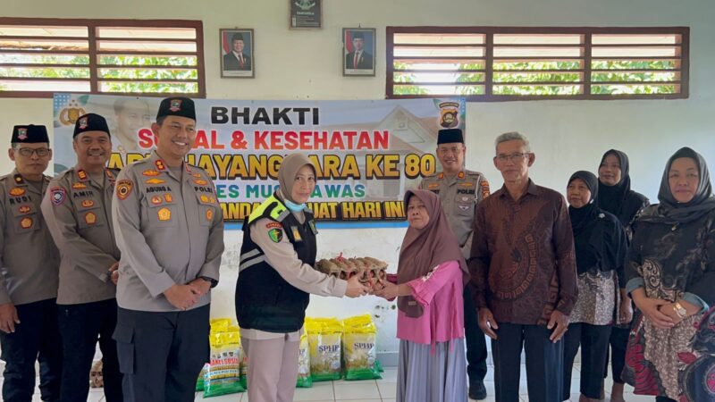 Polres Musi Rawas menggelar kegiatan bakti kesehatan dan bakti sosial bagi lanjut usia (lansia) di Panti Jompo Harapan Kita, Desa Mataram, Kecamatan Tugumulyo, Kabupaten Musi Rawas