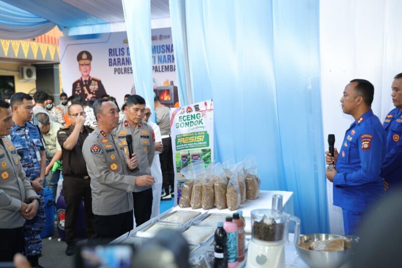Polda Sumsel meluncurkan Aplikasi AMPERA 24/7, inovasi ketahanan pangan, dan layanan digital Polrestabes Palembang