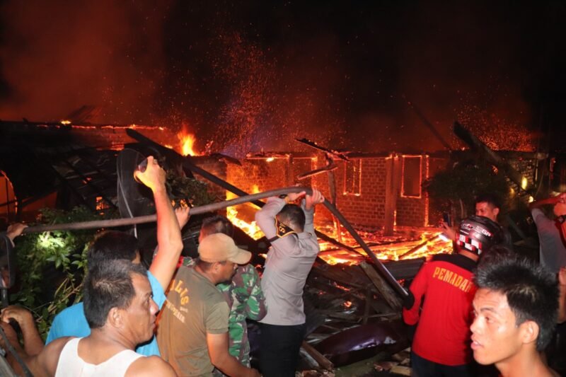 Kebakaran tiga rumah di Musi Rawas