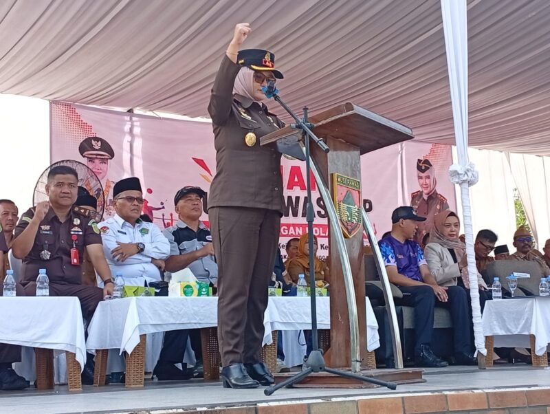 Kajari Musi Rawas Dr Ema Siti Huzaemah Ahmad membuka turnamen Bola Volley Kajari Cup 2026