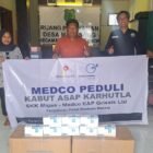 SKK Migas dan Medco E&P menyalurkan 2.800 kotak masker serta bantuan susu bagi masyarakat di 14 desa di Musi Banyuasin untuk membantu menghadapi dampak karhutla.