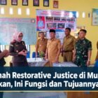 Kajari Musi Rawas Dr Ema Siti Huzaemah Ahmad didampingi Kasi Pidum Ali Mashuri SH MH dan Wakapolres Musi Rawas saat meninjau ruangan Rumah Restorative Justice atau Rumah Perdamaian di Kantor Desa A Widodo Kecamatan Tugumulyo