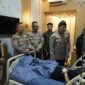 Kapolda Sumsel Irjen Pol. Rony Samtana kunjungi korban bentrokan antara massa Cipayung Plus Kota dan organisasi masyarakat Harimau Sumatera Bersatu (HSB) di RS Bhayangkara