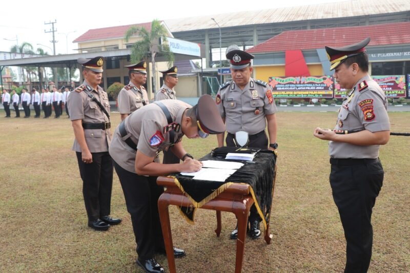 Kapolres Musi Rawas Pimpin Sertijab Kasat Reskrim, Kasat Lantas dan Dua Kapolsek